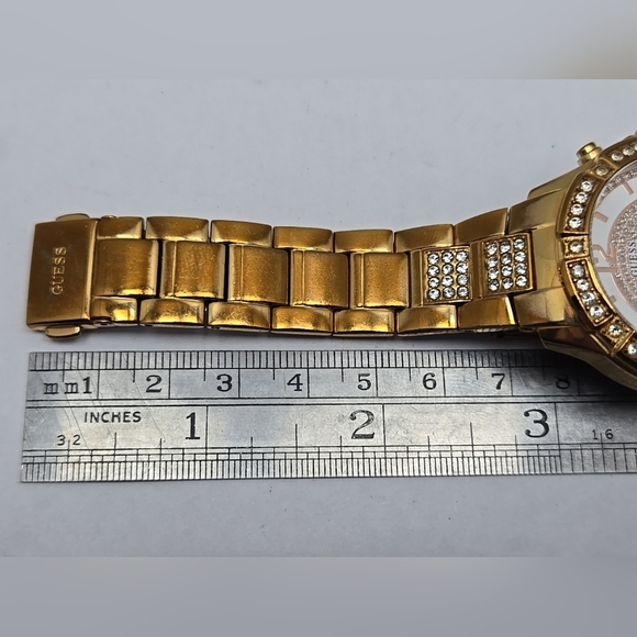 Womens Guess U1071L3 Chronograph Crystals Rose Gold New Battery - Picture 9 of 10